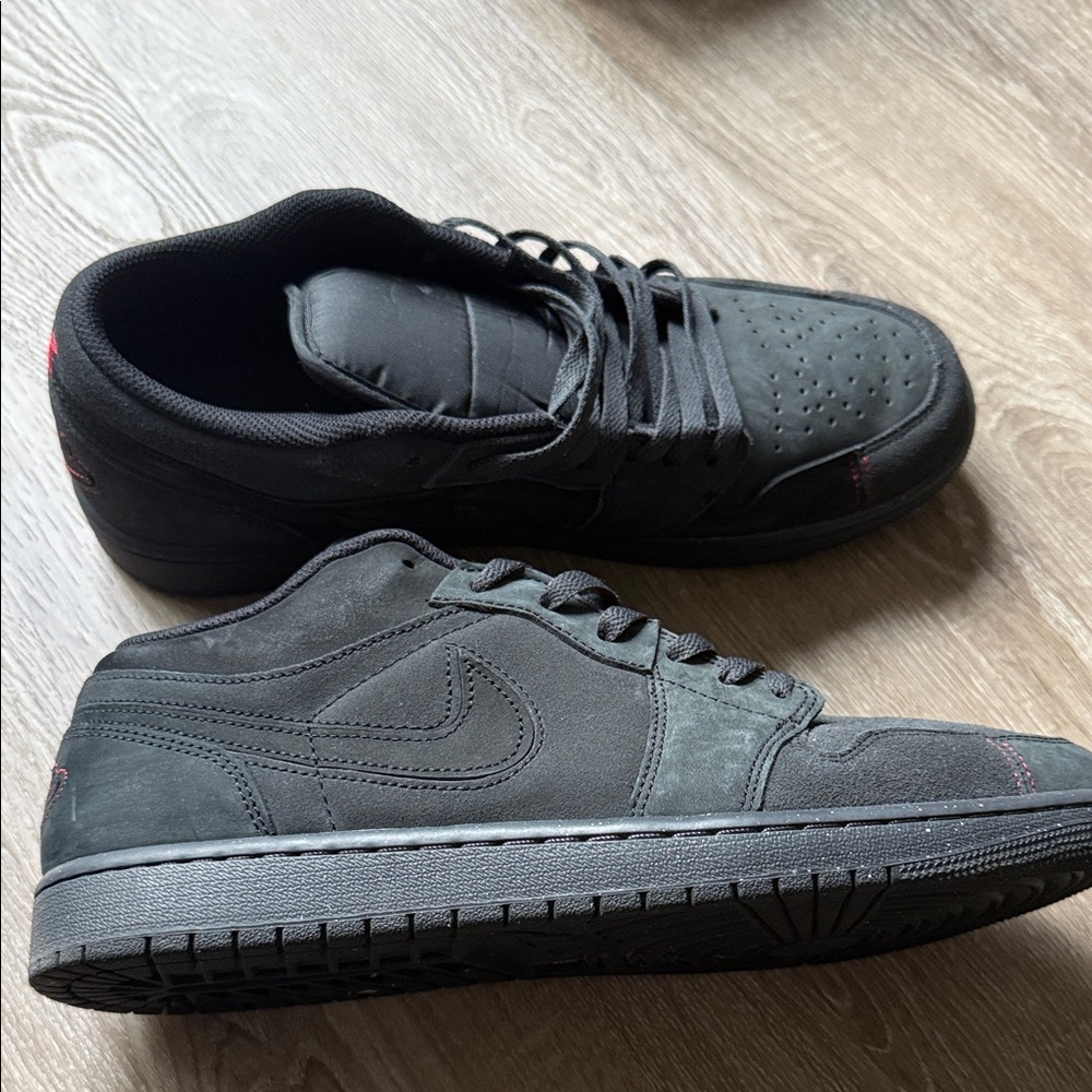 New! Nike Air Jordan 1 Low SE Craft Men's Black Sneakers